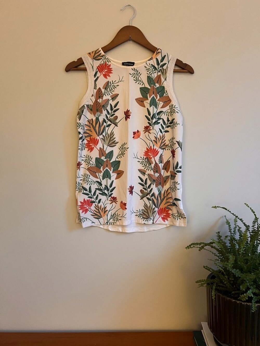 Warehouse Botanical Mixed Media Sleeveless Top | UK 6 / US 2